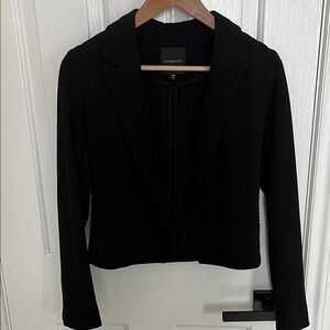 Dynamite Women's Classic Black Cropped Blazer